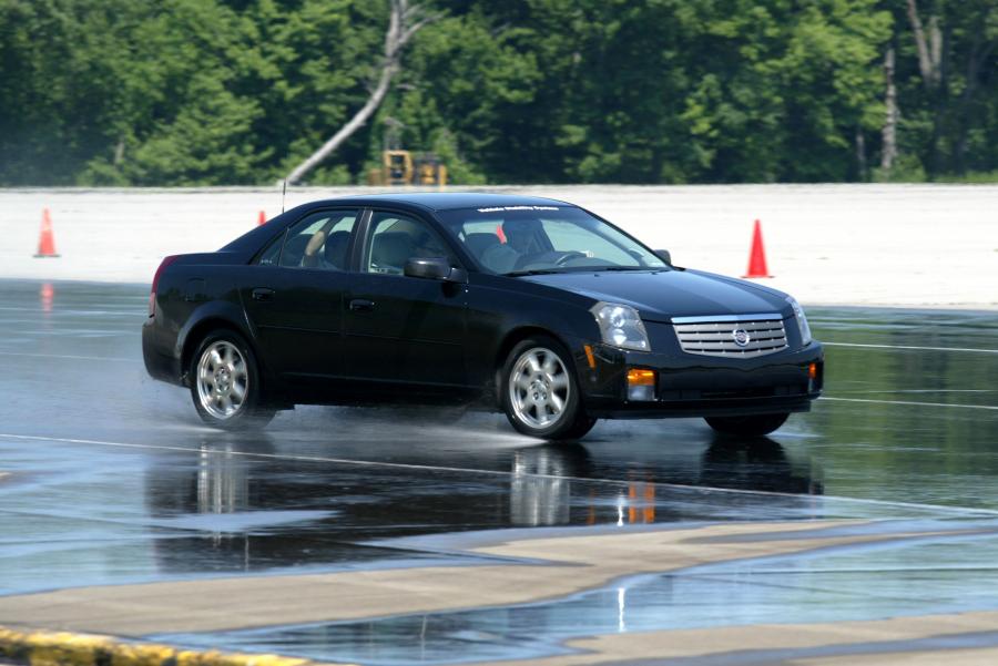  Cadillac CTS 2003 года  (фото 15 из 68)